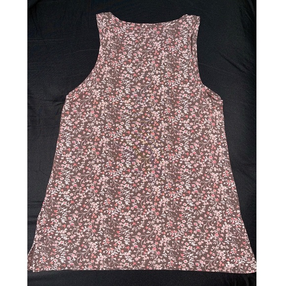 Tank tops - Picture 2 of 7